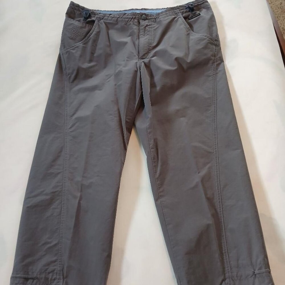 Gray Cropped Pants